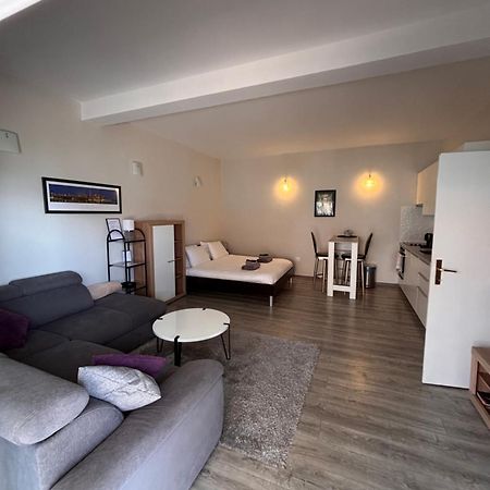 Studio Apartment Luxe- 10Min To Old Town ดูบรอฟนิก ภายนอก รูปภาพ