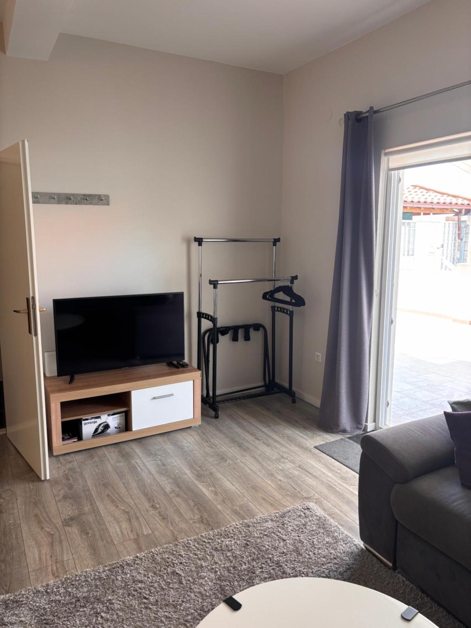 Studio Apartment Luxe- 10Min To Old Town ดูบรอฟนิก ภายนอก รูปภาพ