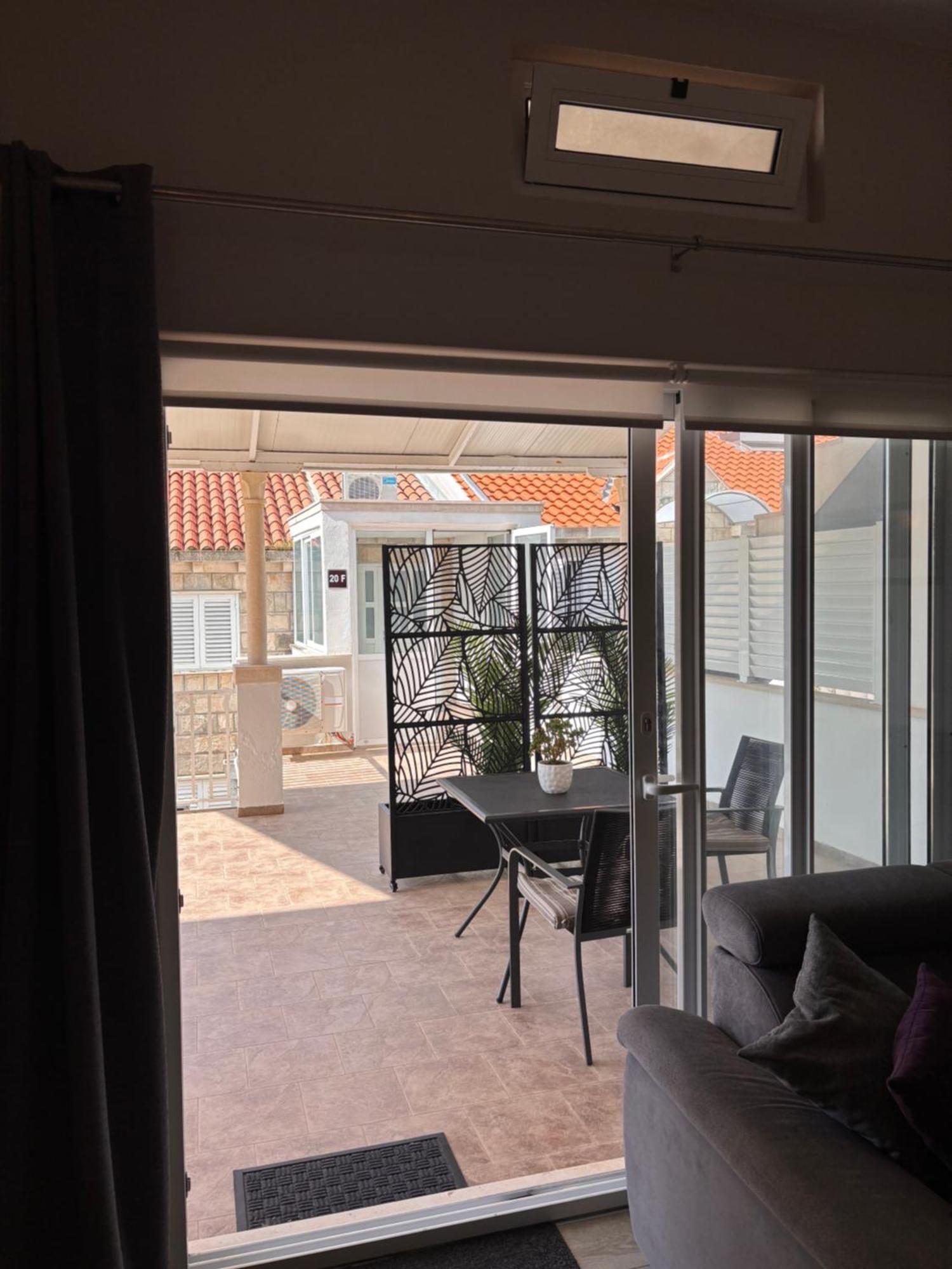 Studio Apartment Luxe- 10Min To Old Town ดูบรอฟนิก ภายนอก รูปภาพ