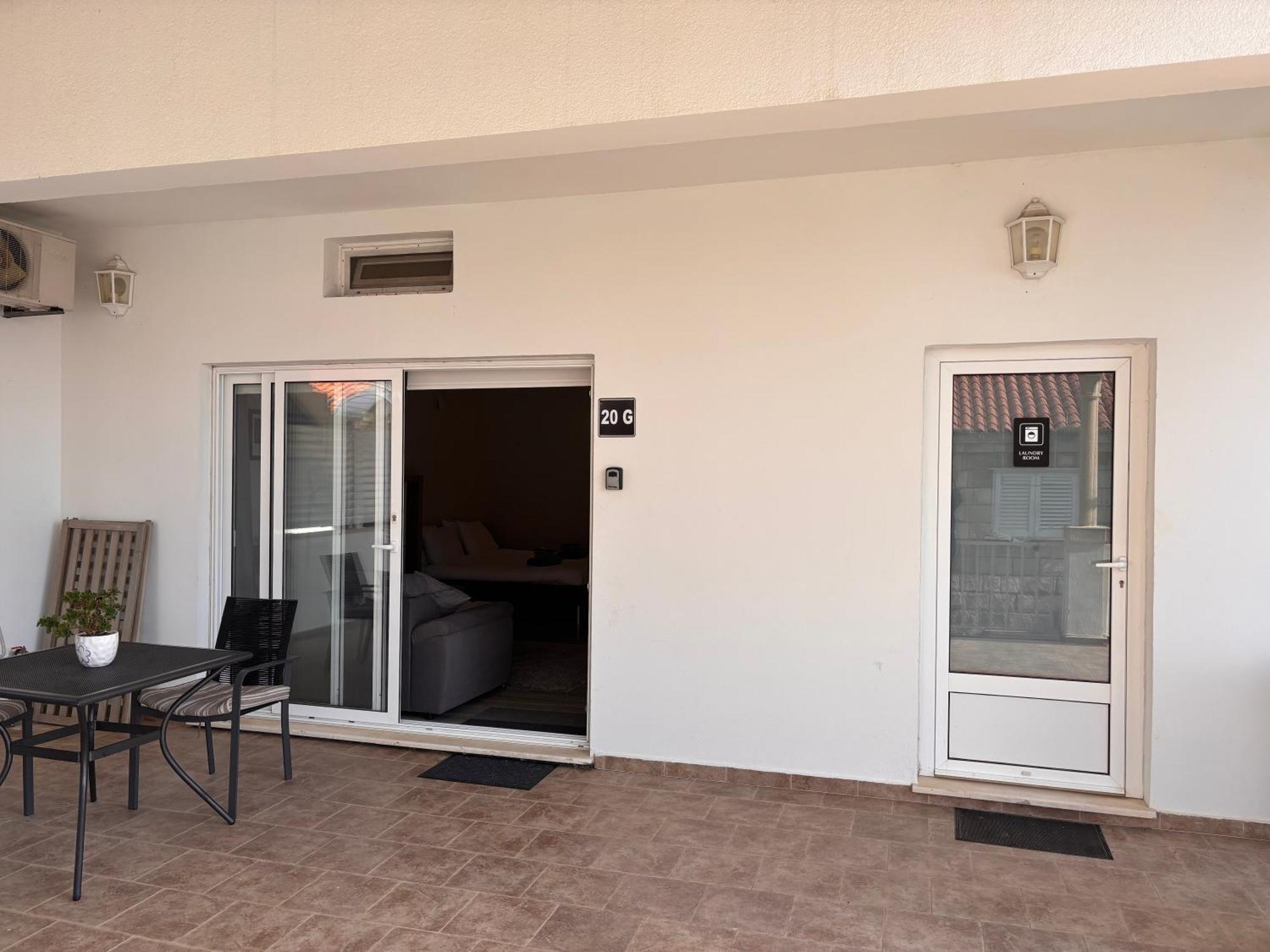 Studio Apartment Luxe- 10Min To Old Town ดูบรอฟนิก ภายนอก รูปภาพ